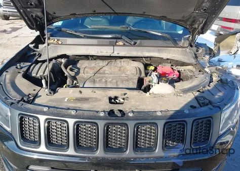 2021 Jeep Compass Altitude 4X4 из США, поврежденный, VIN 3C4NJDBB1MT569327